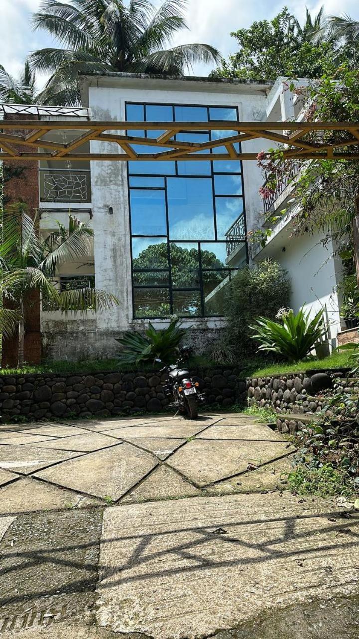 Orchid Villa Pinangode Bagian luar foto