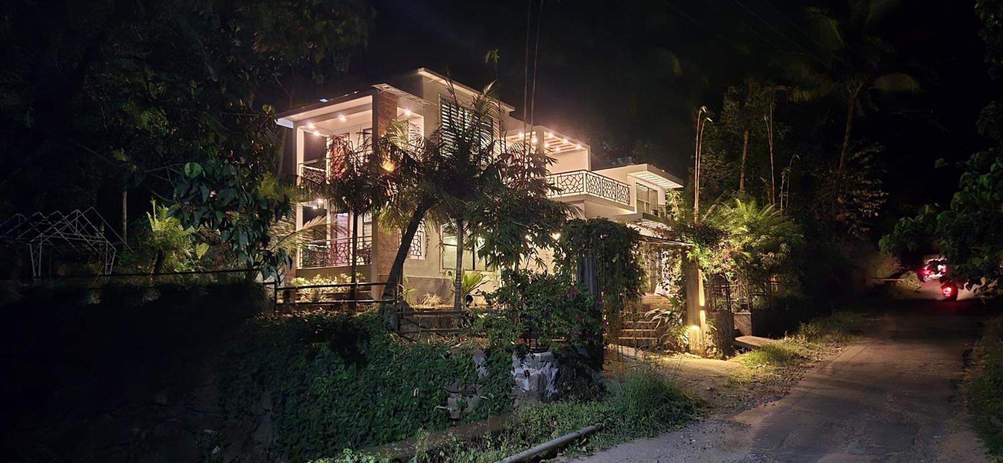 Orchid Villa Pinangode Bagian luar foto