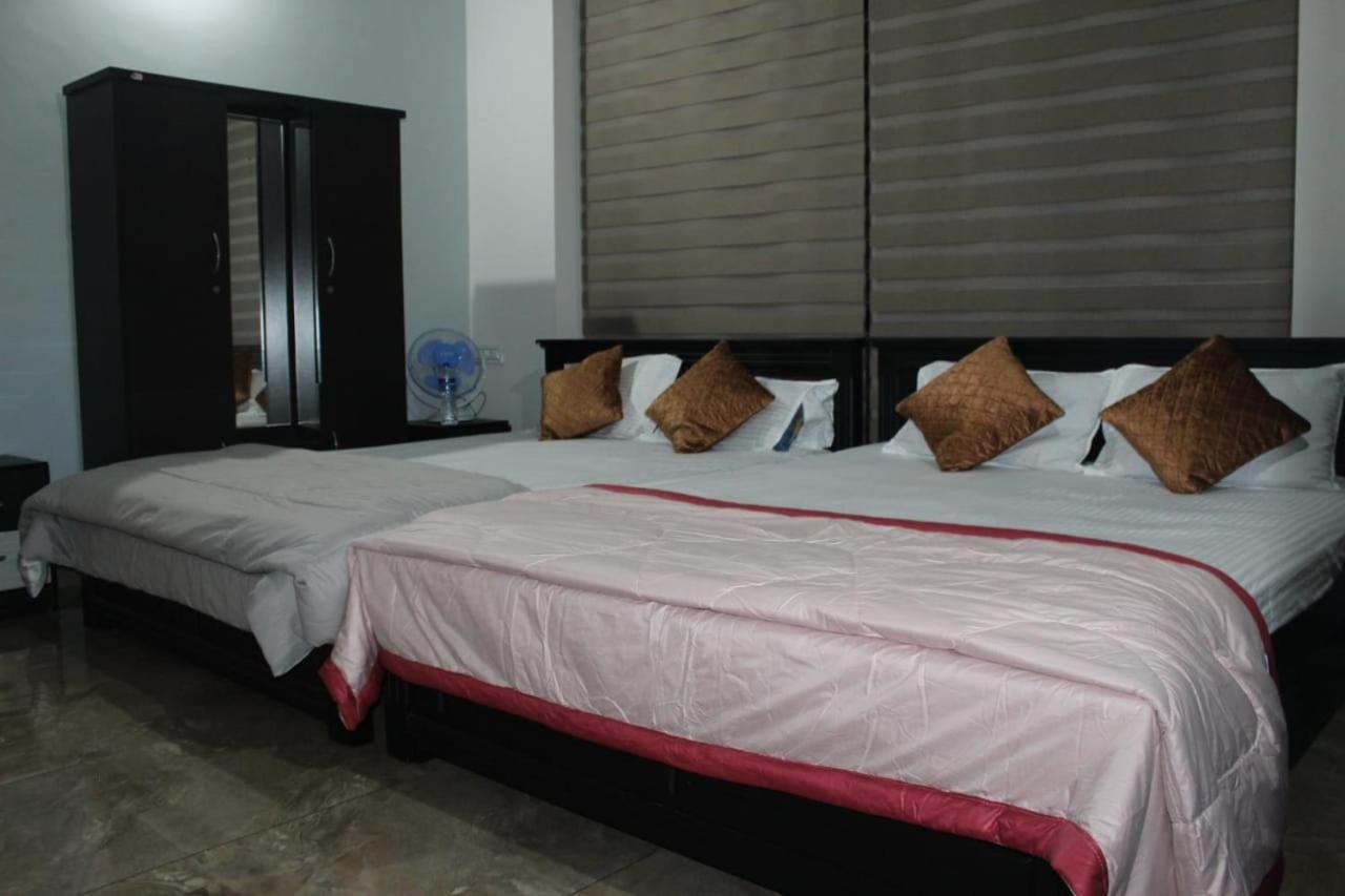 Orchid Villa Pinangode Bagian luar foto