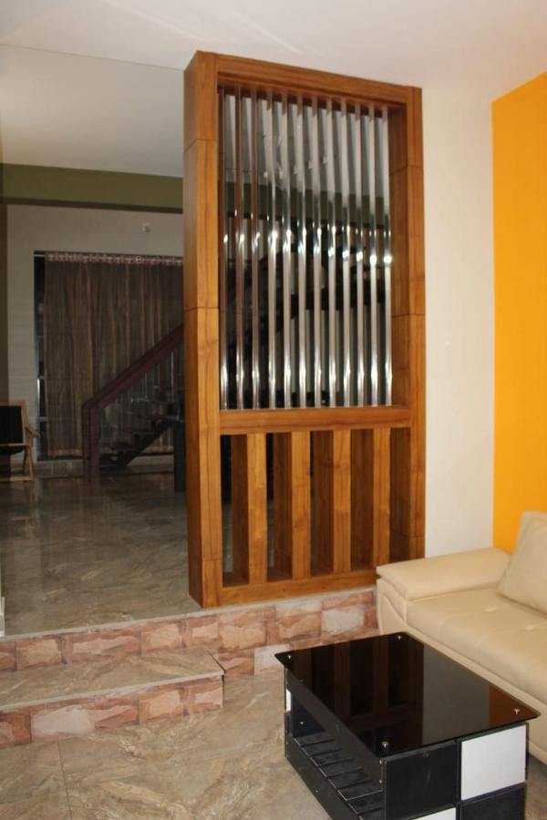 Orchid Villa Pinangode Bagian luar foto
